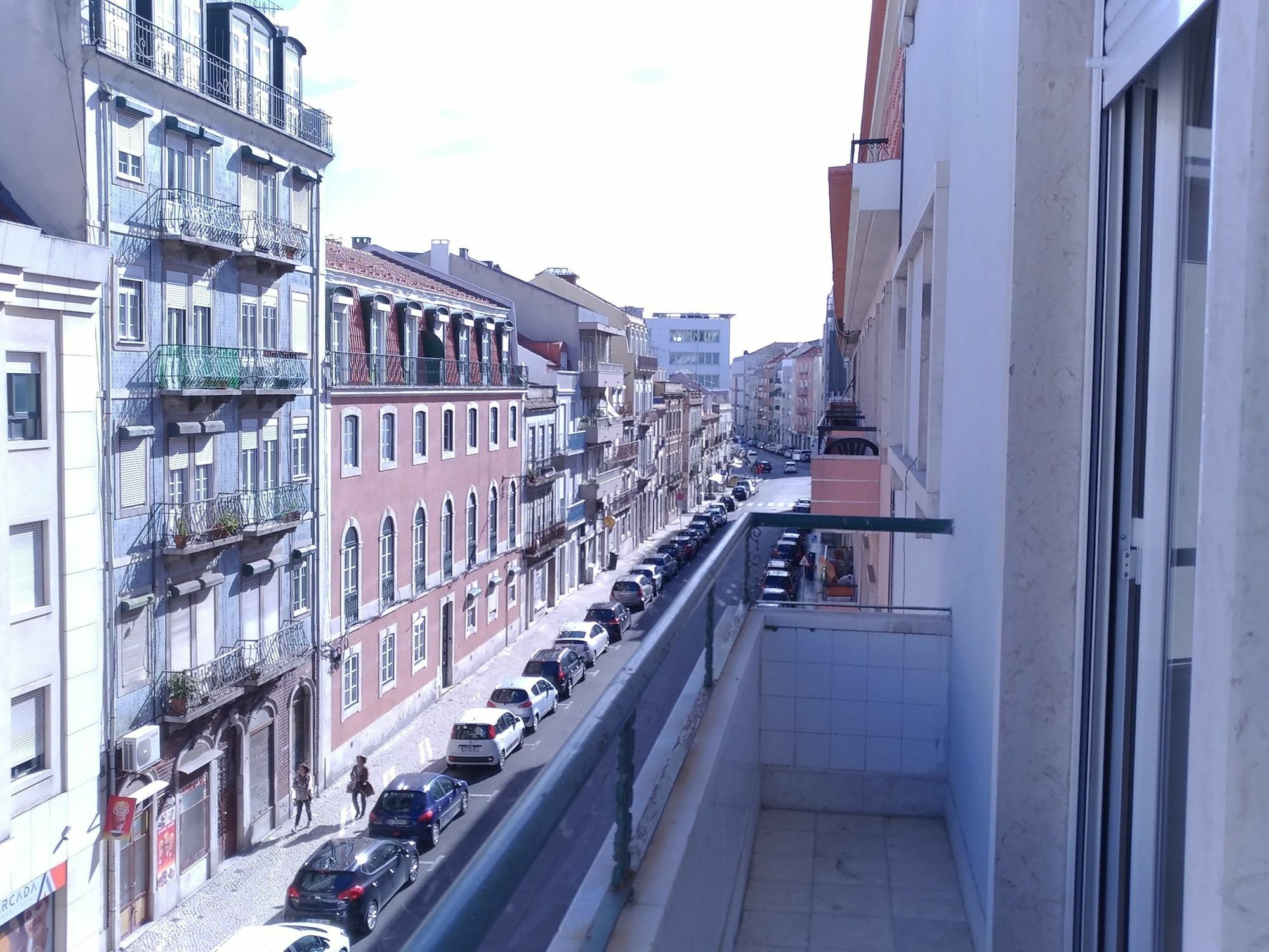 Charming Family Apartment Lissabon